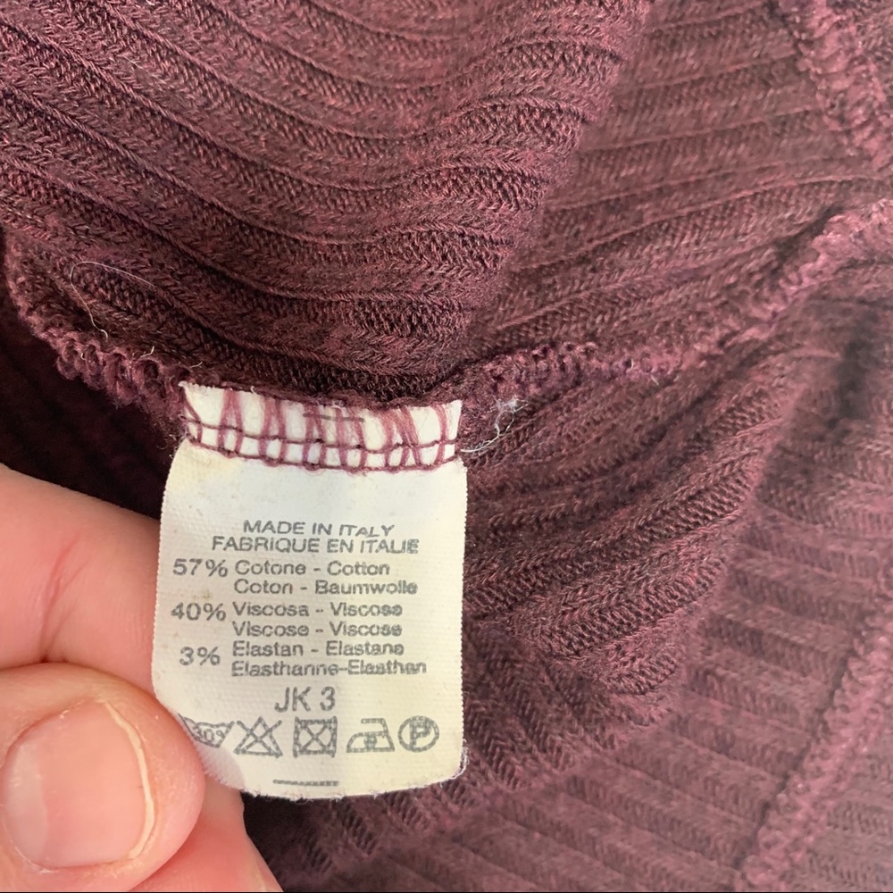 ‼️Brandy Melville Ribbed Cropped tank ‼️ - Picture 6 of 8